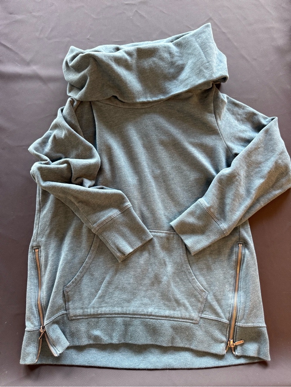 Old Navy Active Green pullover